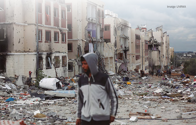 Un carrer de Gaza després dels bombardejos (Foto: UNRWA)