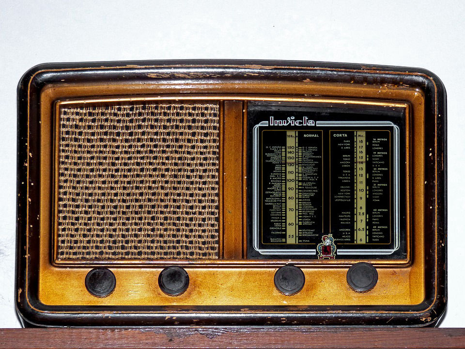 Ràdio antiga