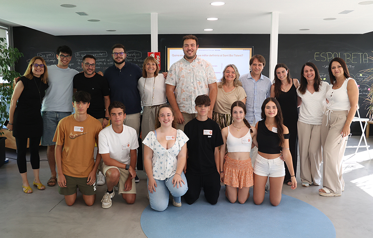 Foto de grup dels equips finalistes