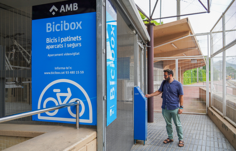 Estació bicibox estació ferrocarrils