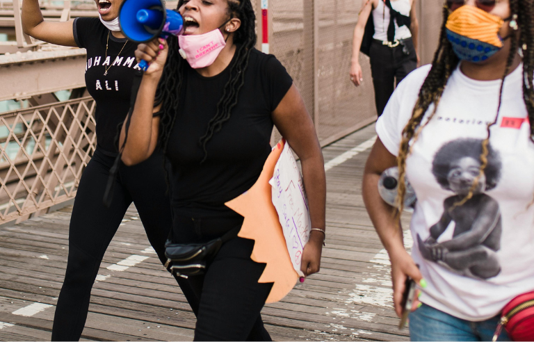 Dones en manifestació