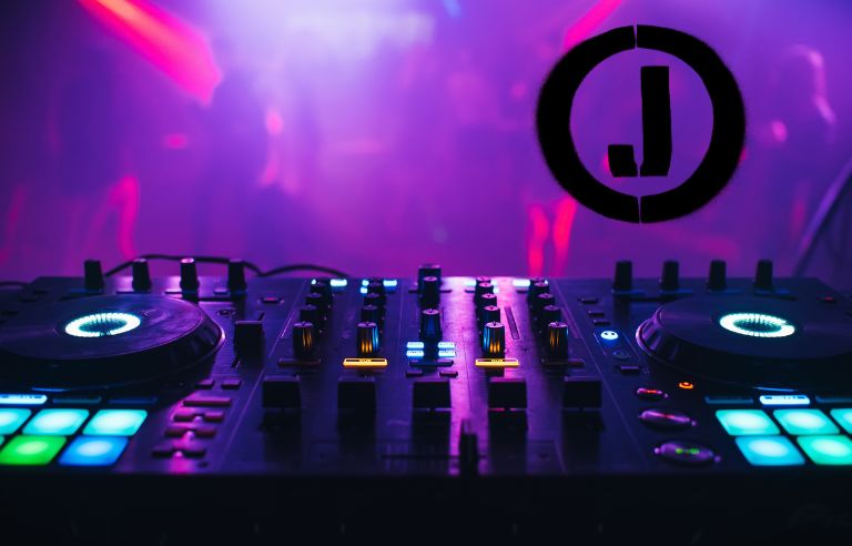 Nit jove amb Urban Stars i Iratxe Arrabal