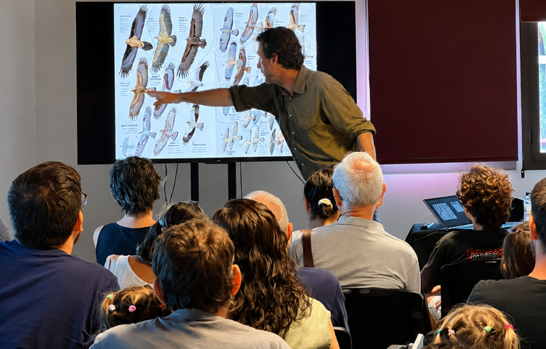Taller d’identificació d'aus a la Setmana de la Natura