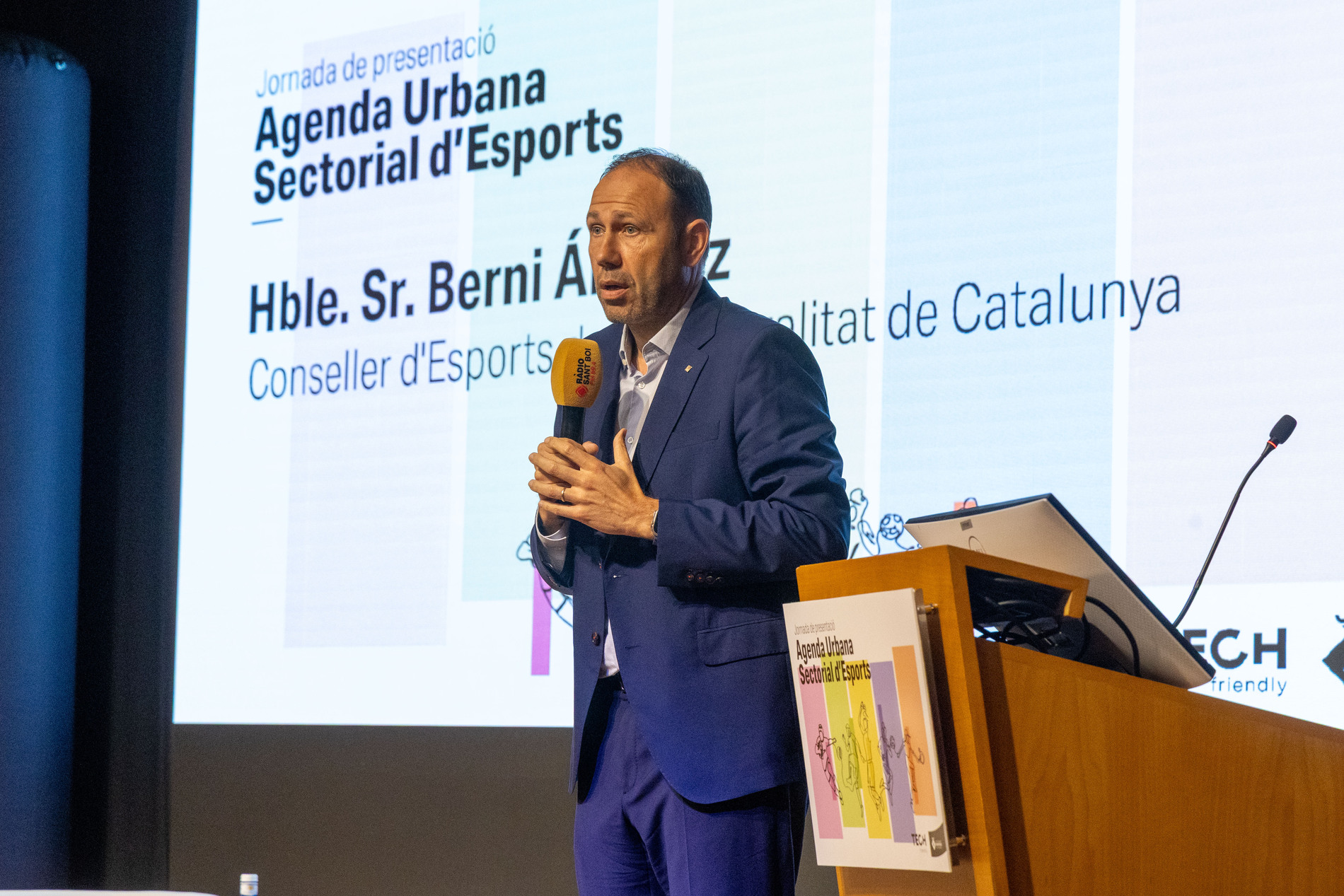 iEl conseller d'Esports, Berni Álvarez