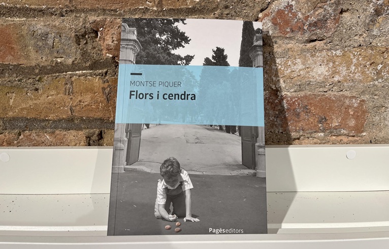 Flors i cendra