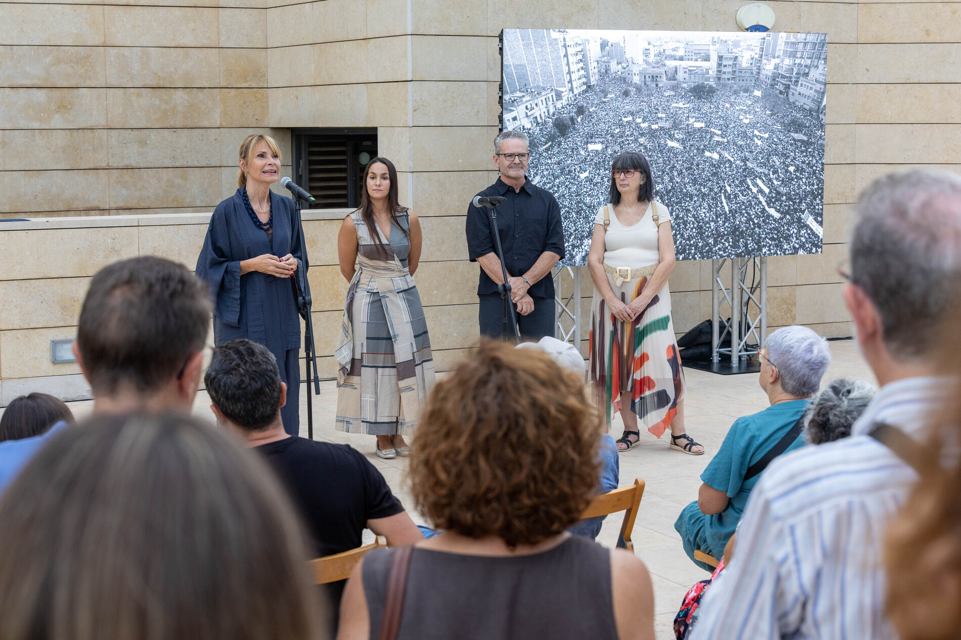 L'alcaldessa ha assistit a la inauguració de la mostra