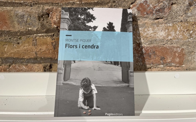 Flors i cendra