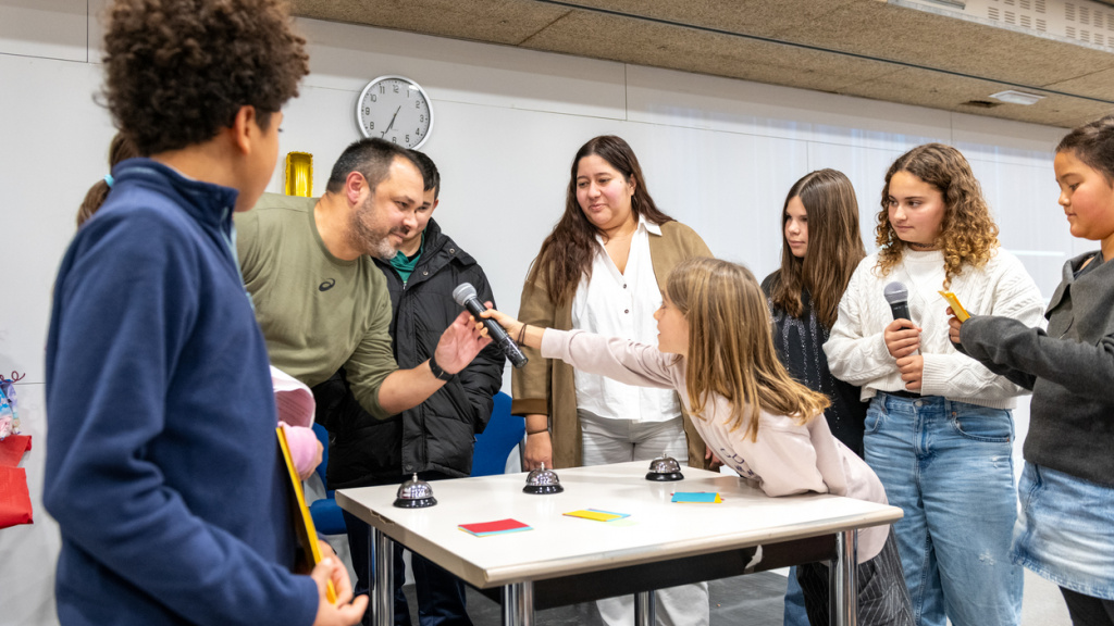 Durant l'acte, els infants han fet entrevistes