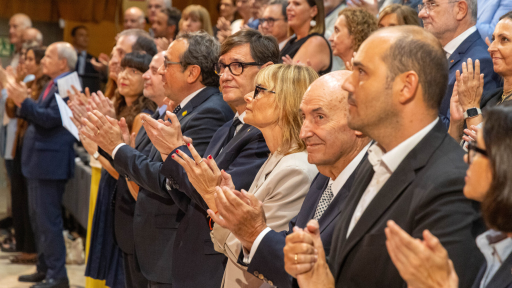 L'acte ha congregat representants de totes les institucions