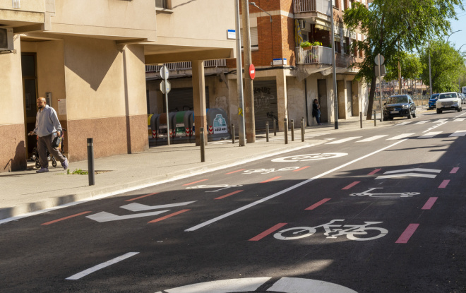 Tram recentment asfaltat a l'avinguda Onze de Setembre
