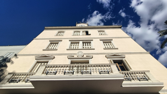 Façana de l'Ajuntament de Sant Boi