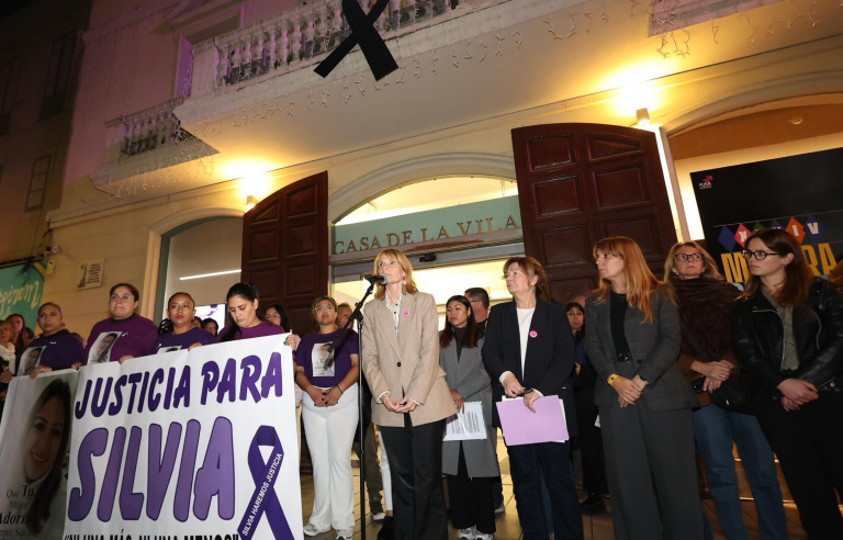 Concentració a la plaça de l'Ajuntament